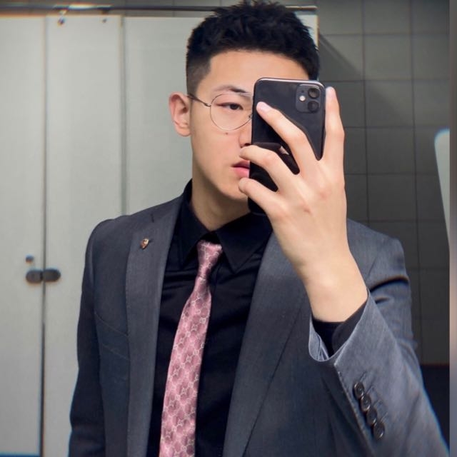 星华的第一张照片--九龙闪婚服务中心