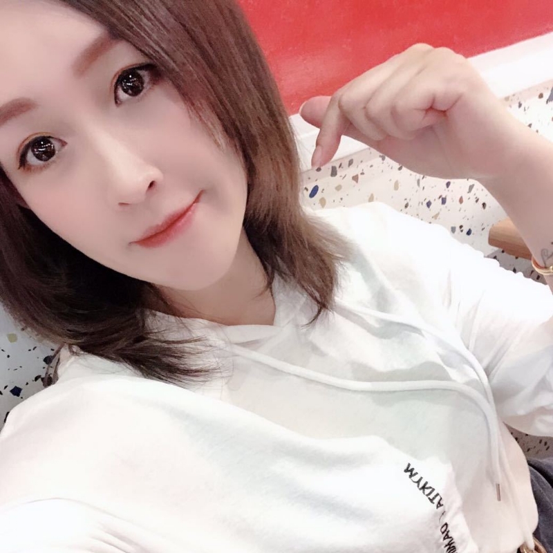 Amy的第二张照片--九龙闪婚服务中心