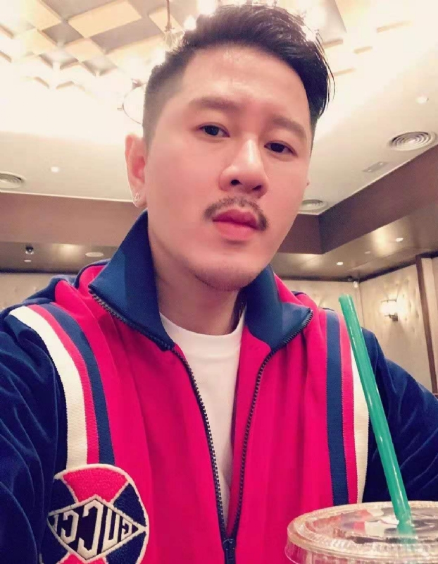 候鸟南飞的第一张照片--九龙闪婚服务中心