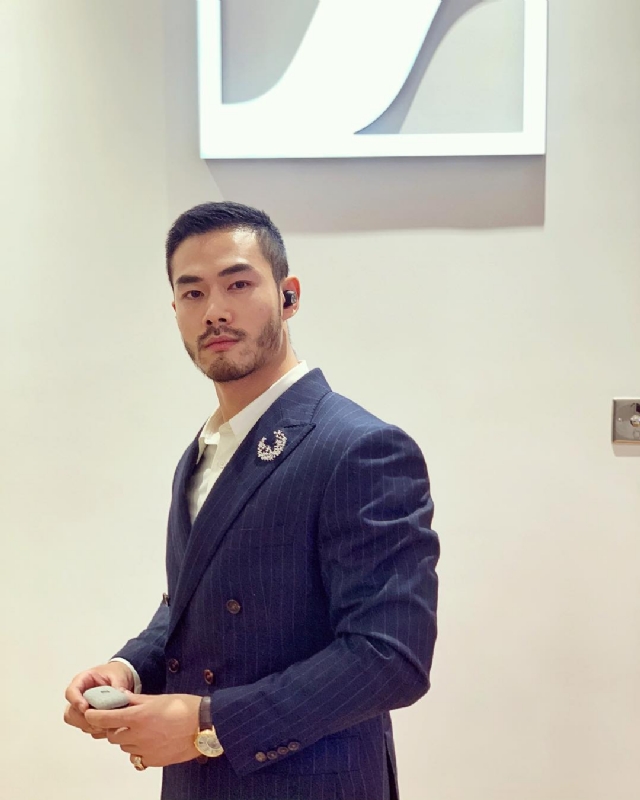 岸與海的距離的第一张照片--九龙闪婚服务中心