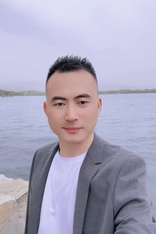 一往情深的第一张照片--九龙闪婚服务中心