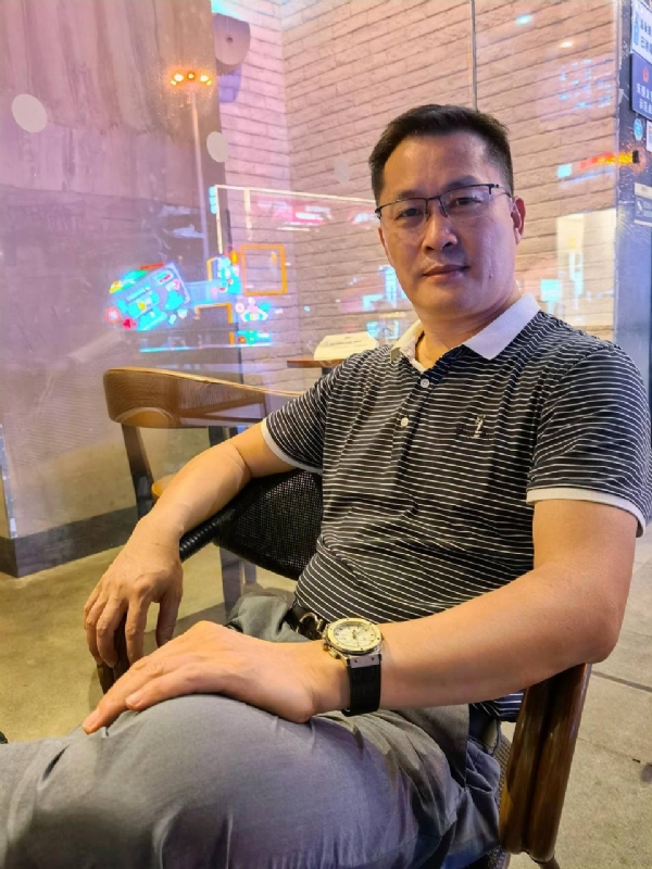 Allan的第三张照片--九龙闪婚服务中心