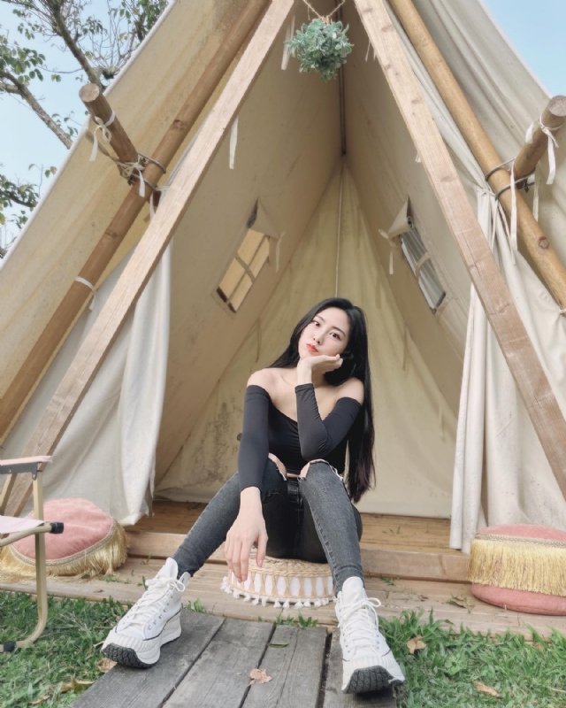 蕾蕾的第二张照片--九龙闪婚服务中心
